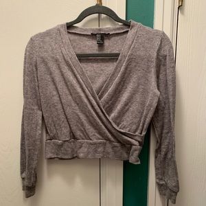 gray crop top